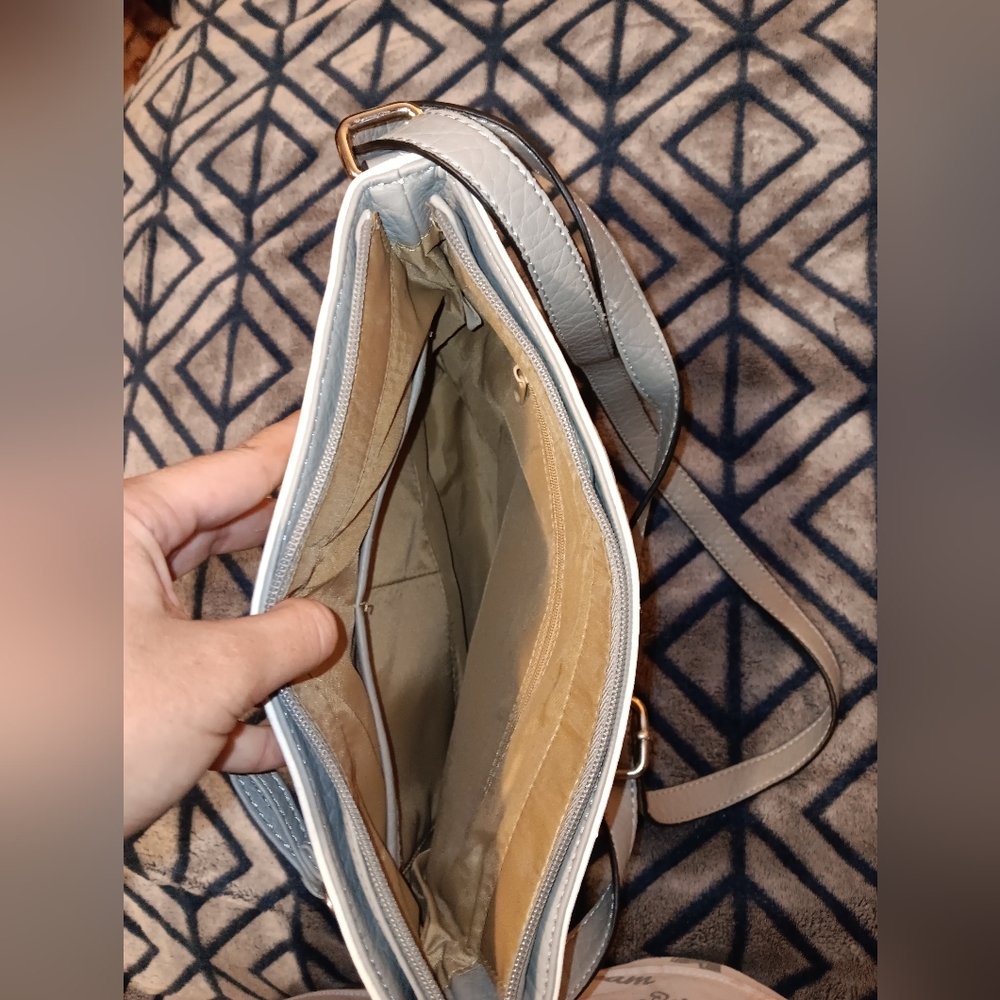 Purse - Picture 4 of 4